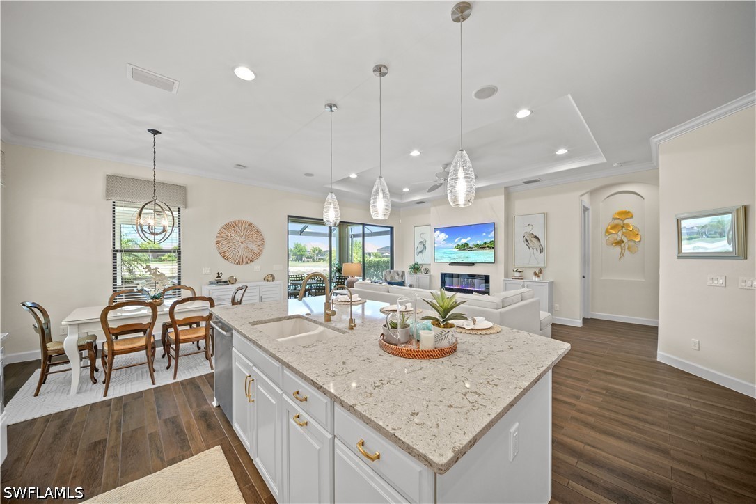 2 Bed Pool Home for Sale in Esplanade, photo 12