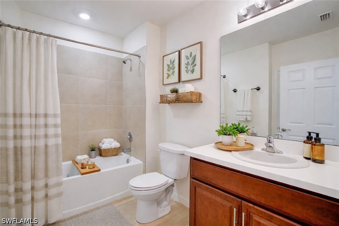 3 Bed SingleFamilyResidence for Sale in Cape Coral, FL — photo 12