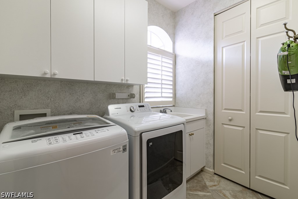 3 Bed Condominium for Sale in Crescent, photo 12