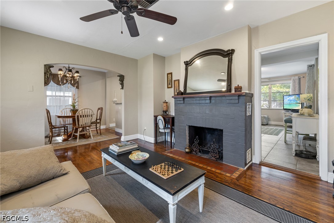 2 Bed SingleFamilyResidence for Sale in Allen Park, photo 12