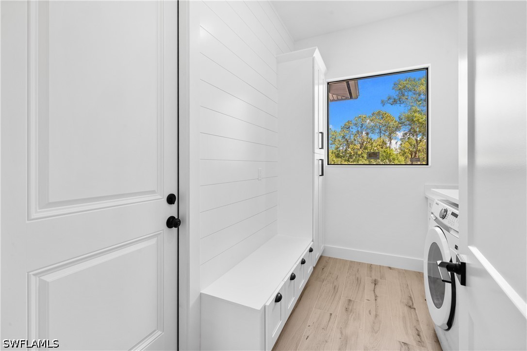 3 Bed SingleFamilyResidence for Sale in Naples, FL, $649,900 — photo 12