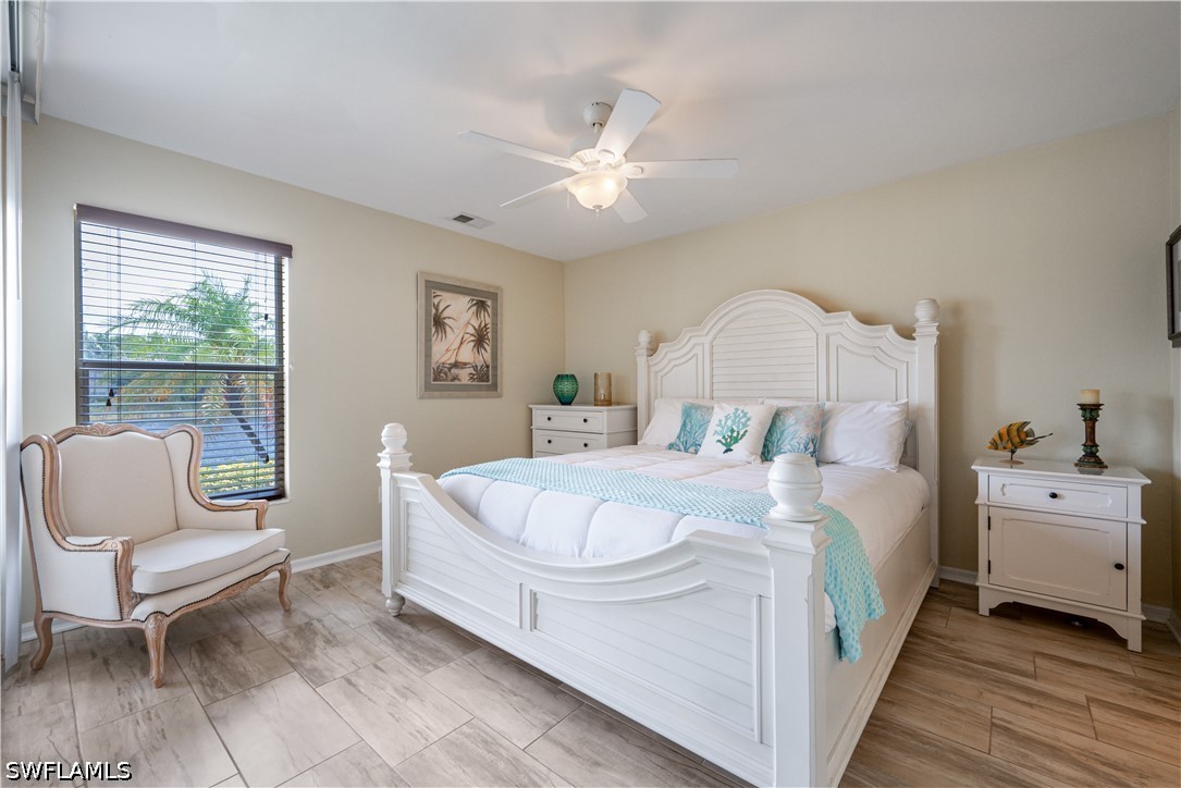 3 Bed Waterfront Home for Sale in Dover Parc, photo 12