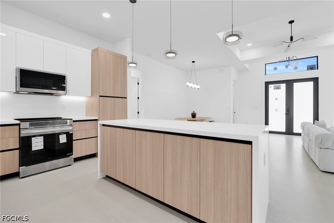4 Bed SingleFamilyResidence for Sale in Lehigh Acres, photo 12