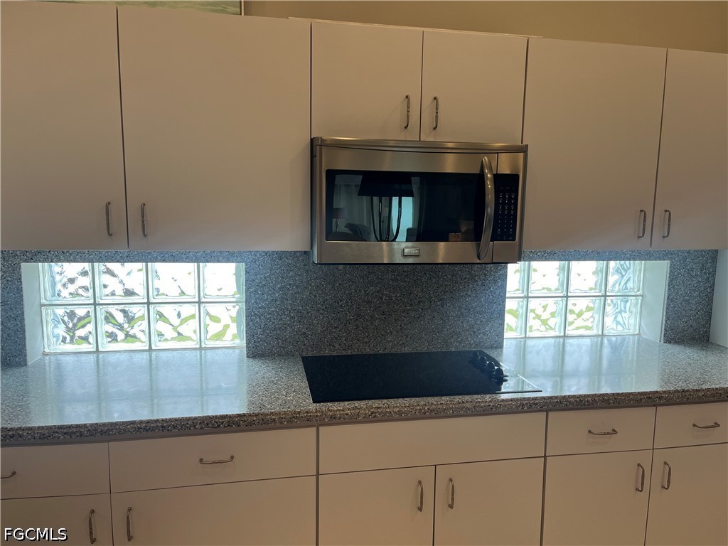 3 Bed Waterfront Home for Sale in North Fort Myers, photo 12