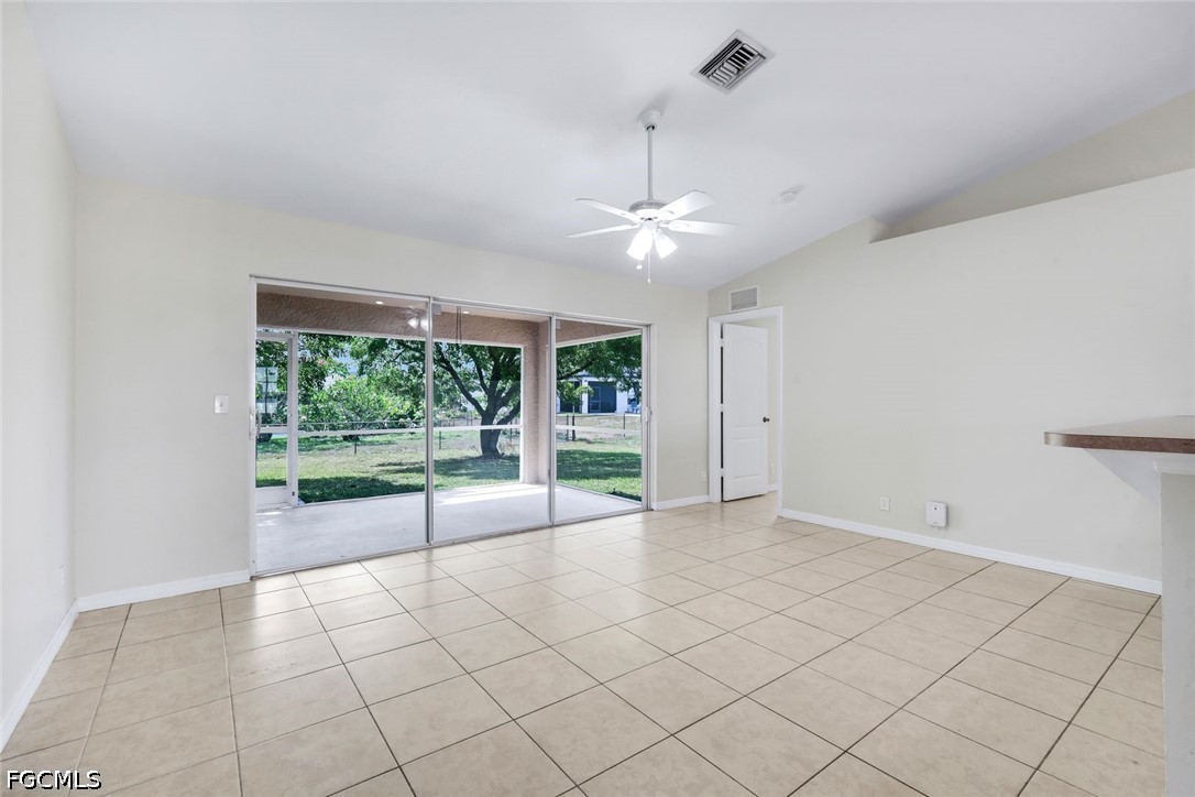 3 Bed SingleFamilyResidence for Sale in Cape Coral, photo 12
