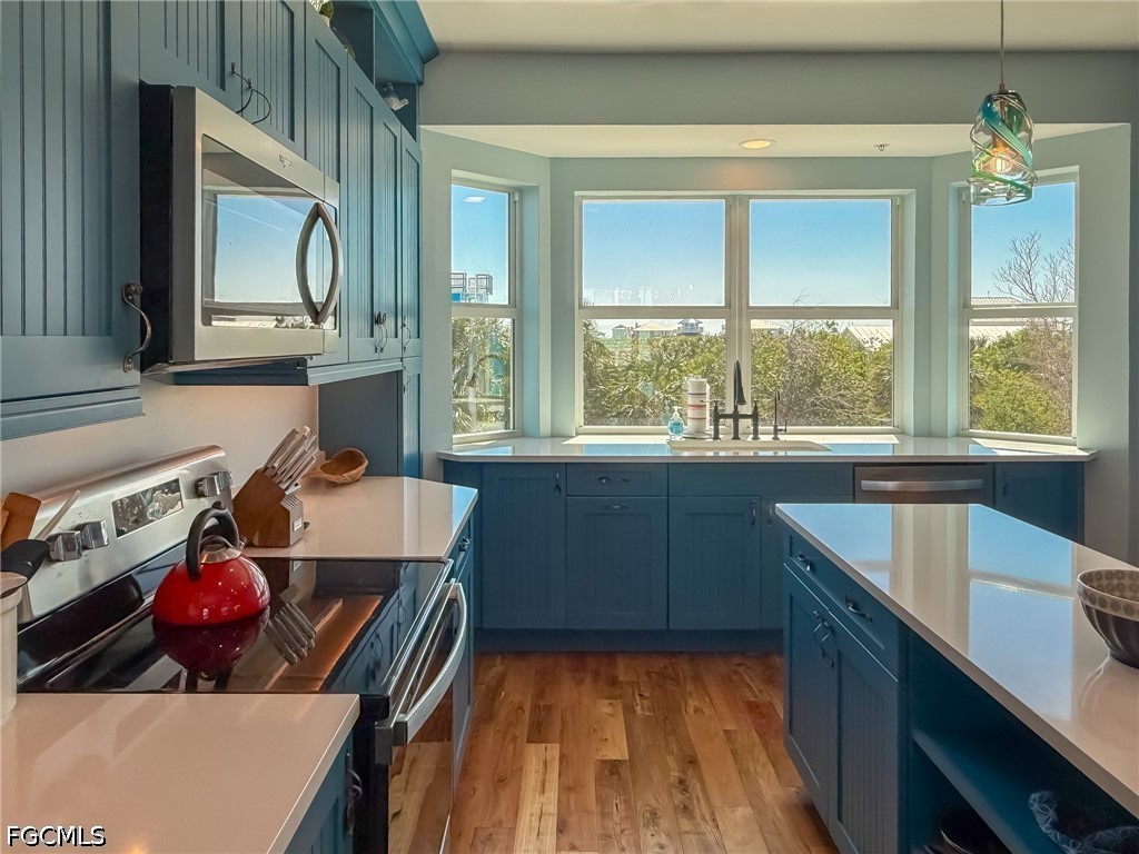 4 Bed Pool Home for Sale in Upper Captiva, photo 12