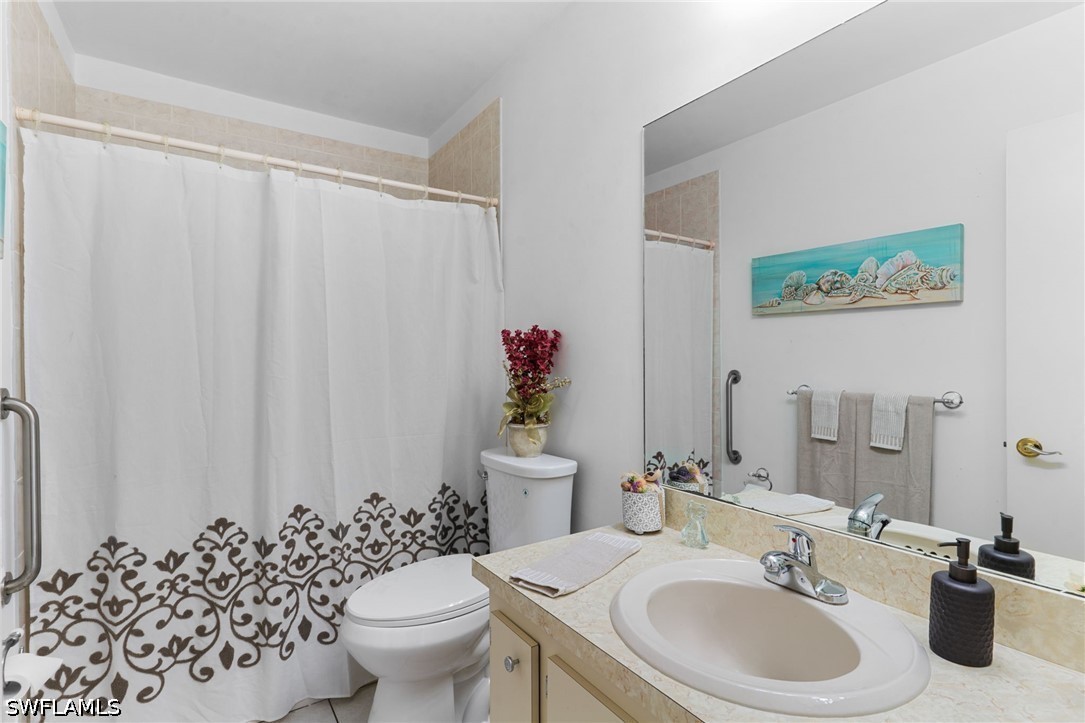 3 Bed SingleFamilyResidence for Sale in Naples, photo 12