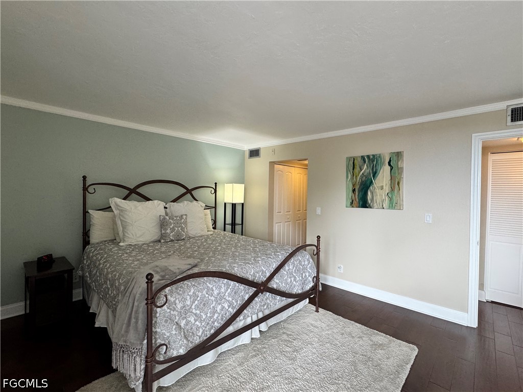 1 Bed Waterfront Home for Sale in Schooner Bay, photo 12