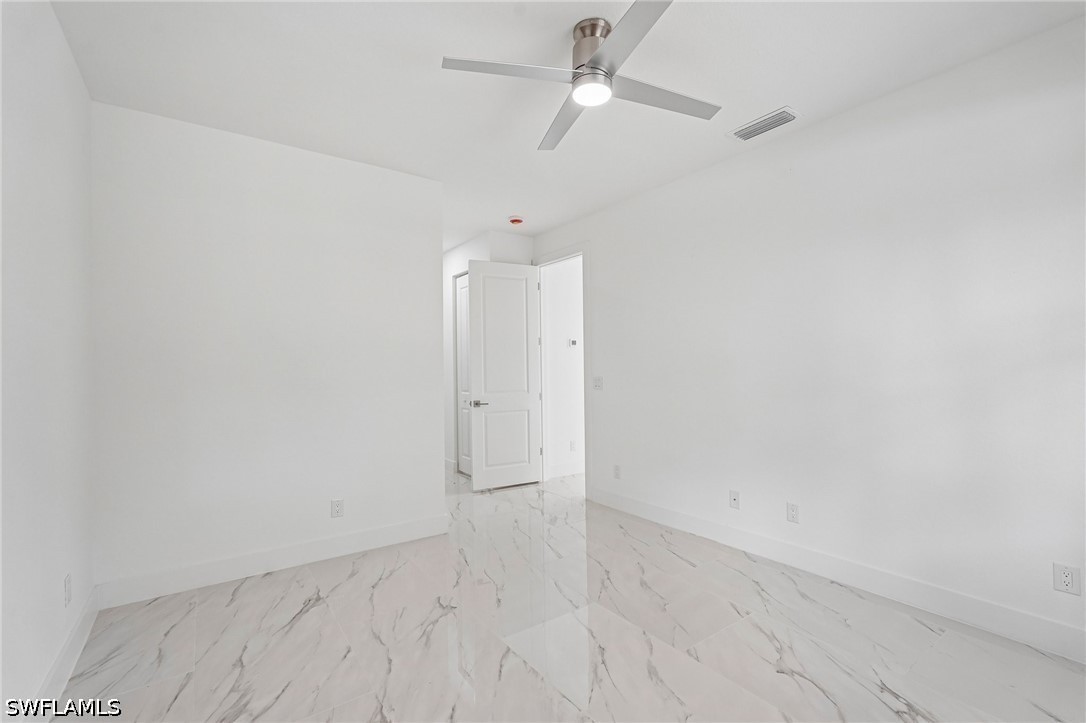 3 Bed SingleFamilyResidence for Sale in Port Charlotte, photo 12
