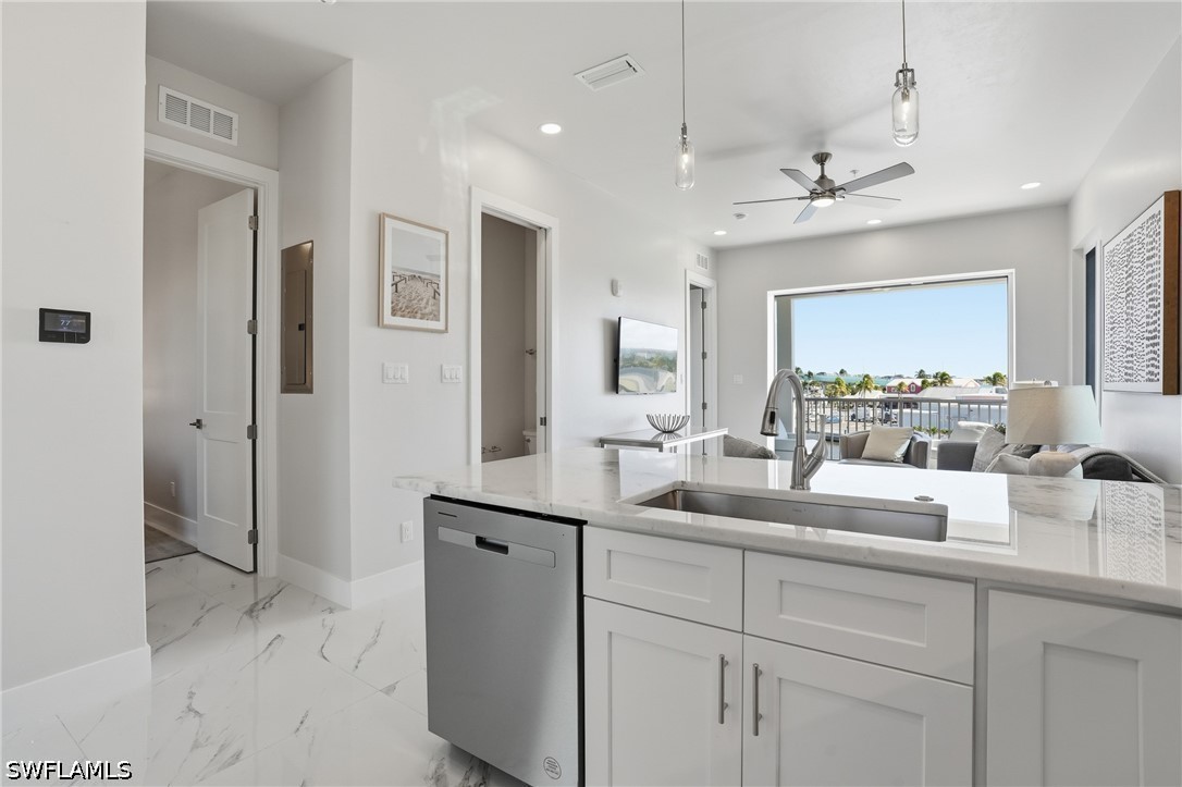 2 Bed Waterfront Home for Sale in Island Shores, photo 12
