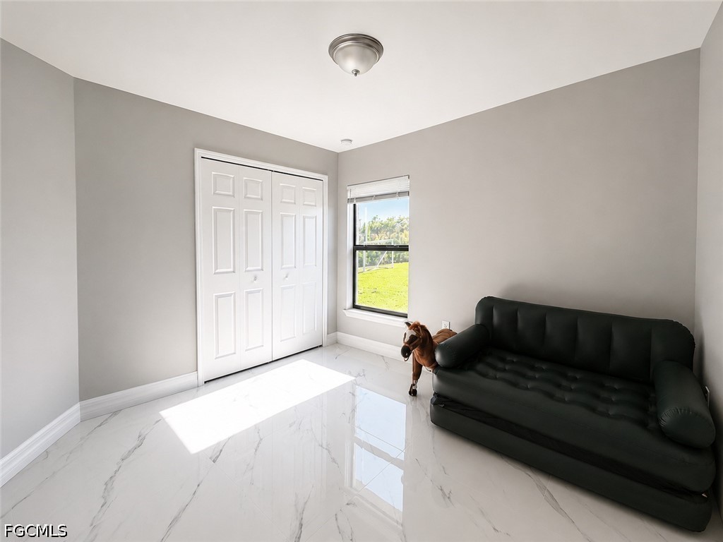 4 Bed SingleFamilyResidence for Sale in Lehigh Acres, photo 12