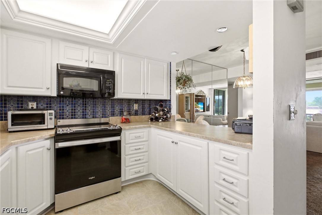 3 Bed Waterfront Home for Sale in Fort Myers, photo 12