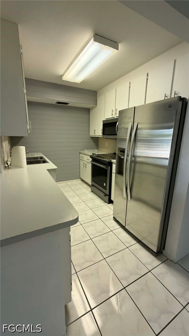 2 Bed Condominium for Sale in Fort Myers, FL — photo 12