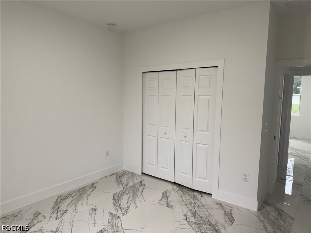 3 Bed SingleFamilyResidence for Sale in Lehigh Acres, photo 12