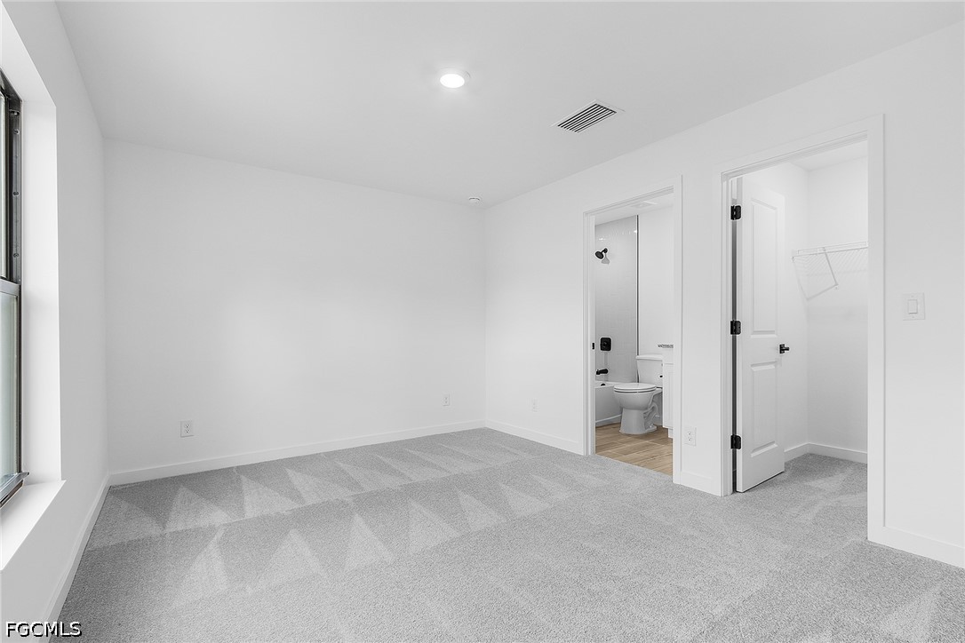 3 Bed SingleFamilyResidence for Sale in Mirror Lakes, FL — photo 12