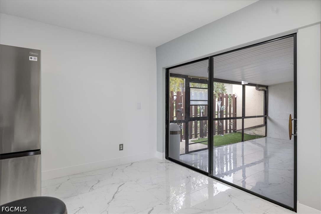 2 Bed Townhouse for Sale in Cape Coral, photo 12