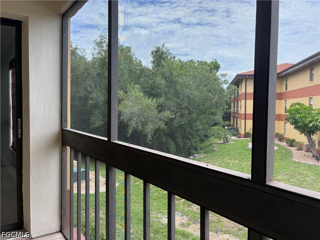 2 Bed Condominium for Sale in Fort Myers, photo 12