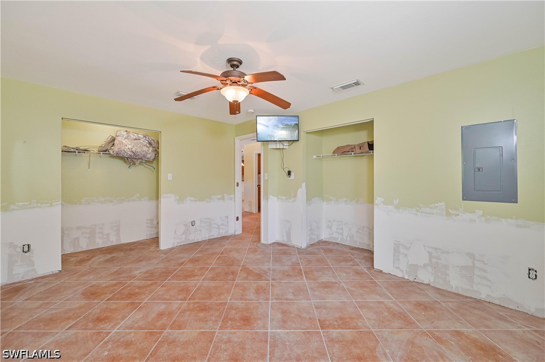2 Bed Waterfront Home for Sale in Bokeelia, photo 12