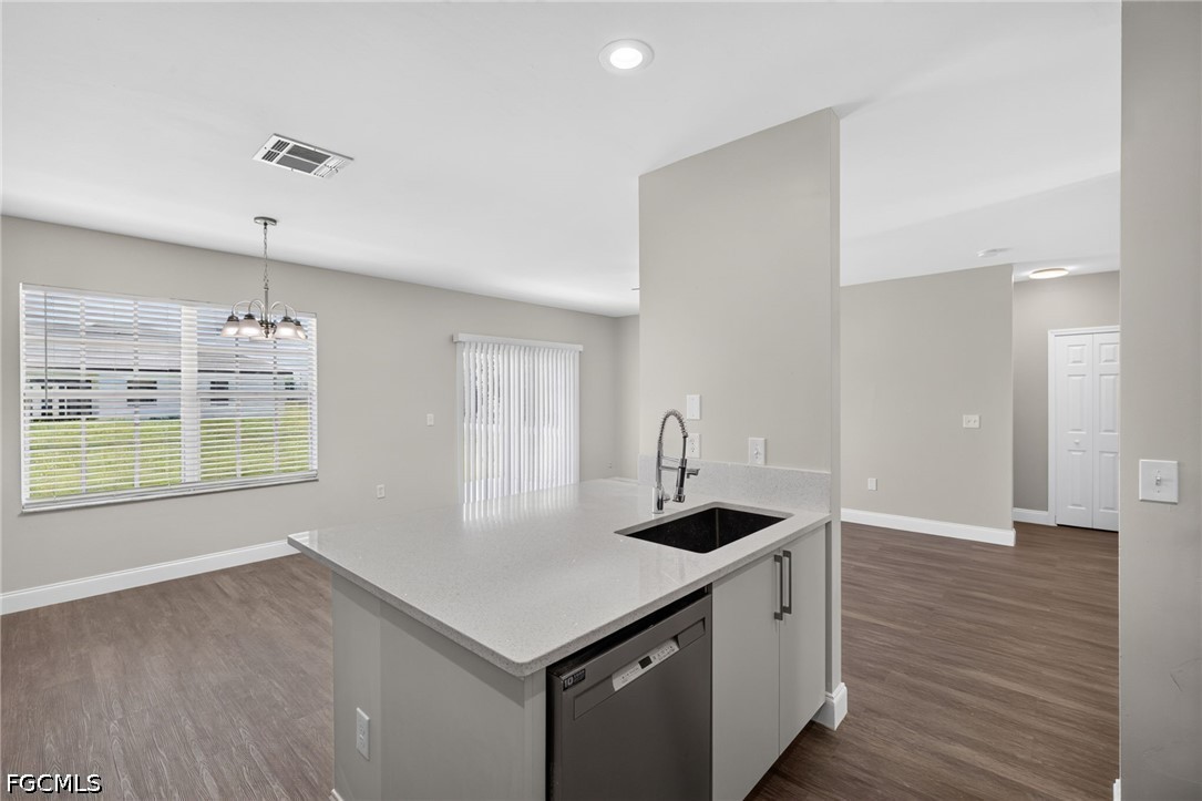 3 Bed SingleFamilyResidence for Sale in Lehigh Acres, photo 12