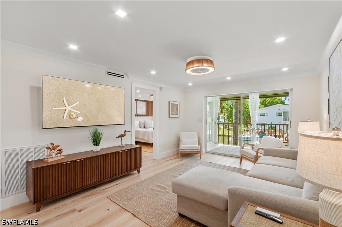 2 Bed Waterfront Home for Sale in Blue Point, photo 12