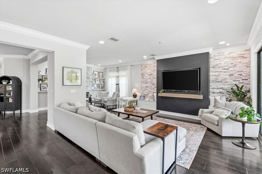 5 Bed Pool Home for Sale in Stonecreek, photo 12