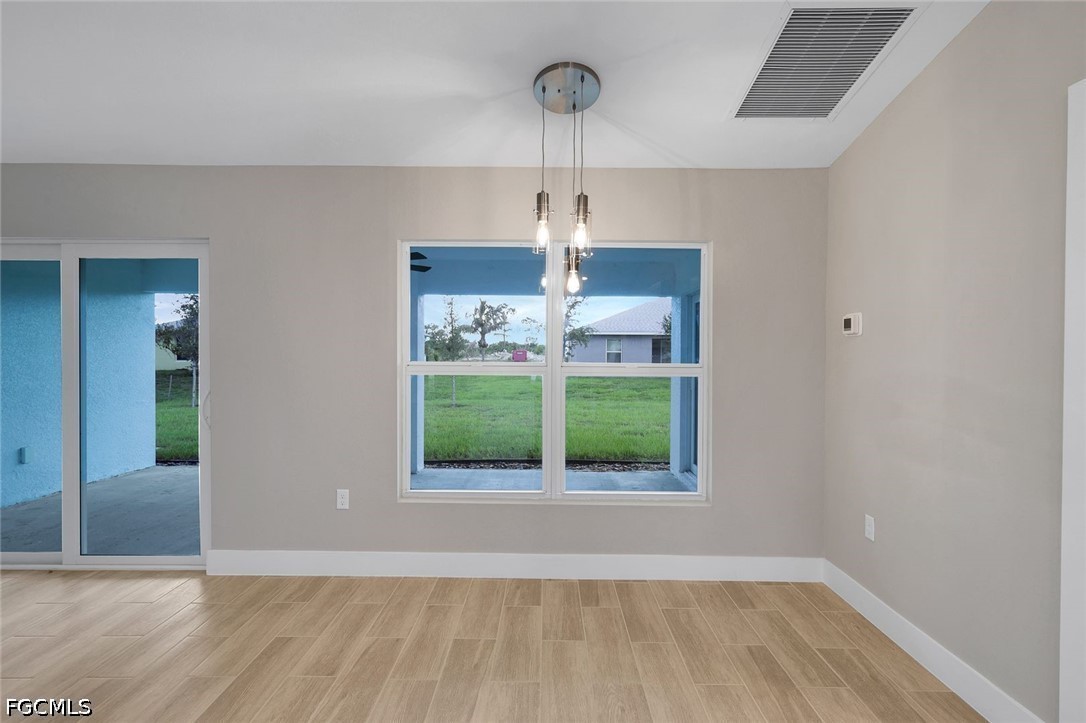 4 Bed SingleFamilyResidence for Sale in Cape Coral, photo 12