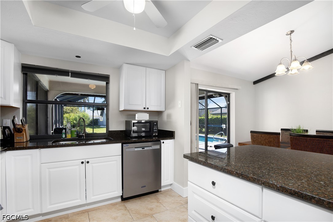 3 Bed Pool Home for Sale in Cape Coral, photo 12