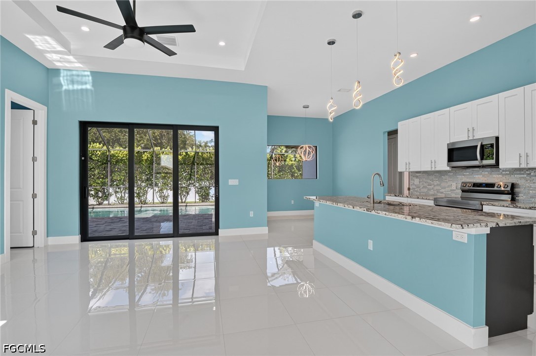 3 Bed Pool Home for Sale in Cape Coral, photo 12