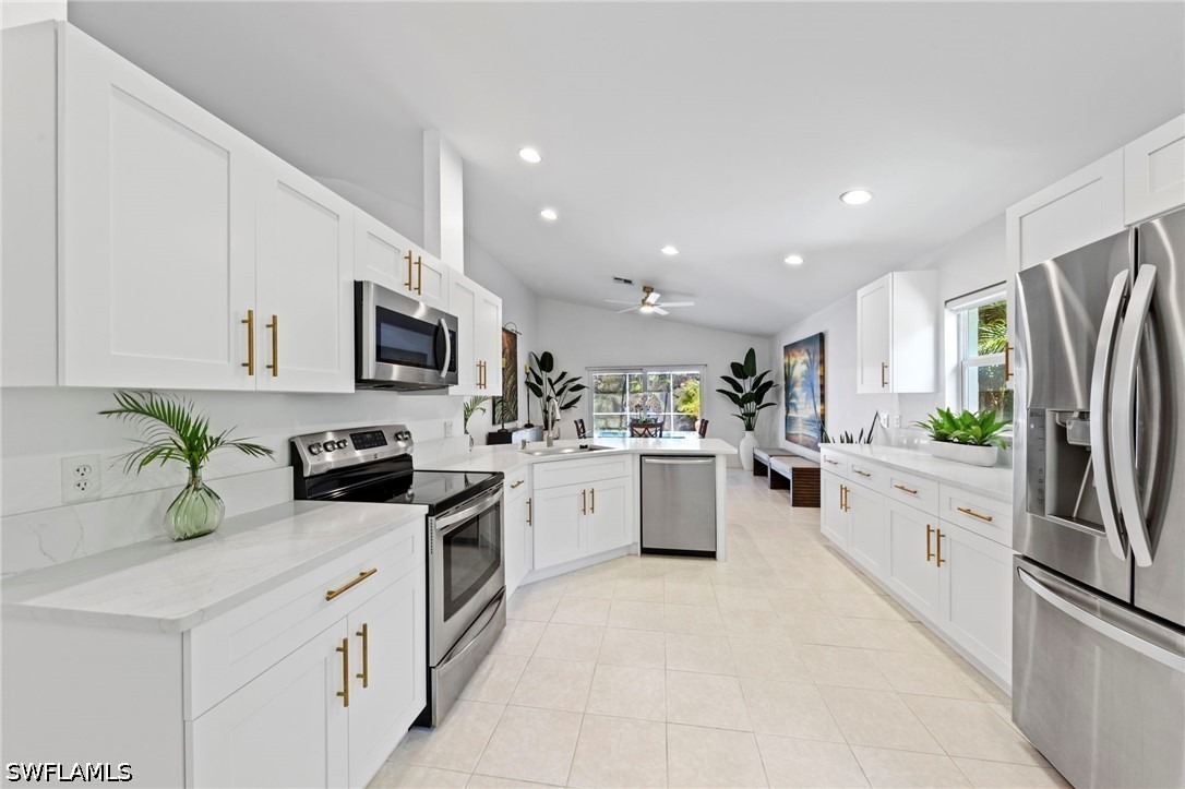 3 Bed Pool Home for Sale in Fort Myers, photo 12