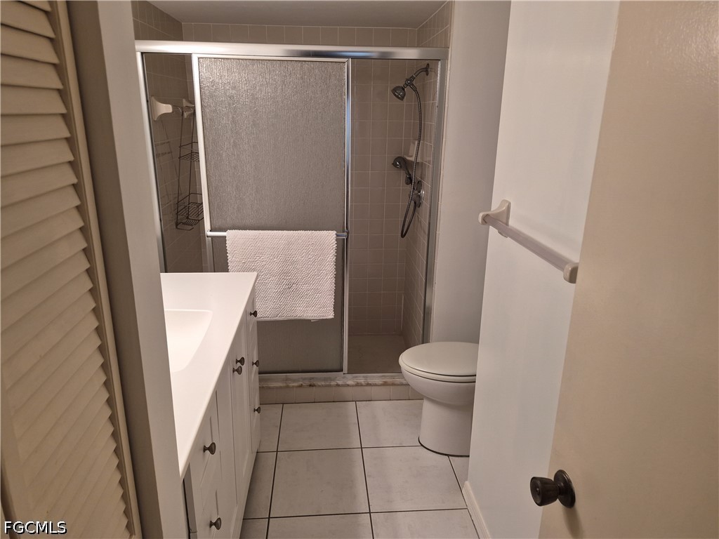 2 Bed Waterfront Home for Sale in Cape Coral, photo 12