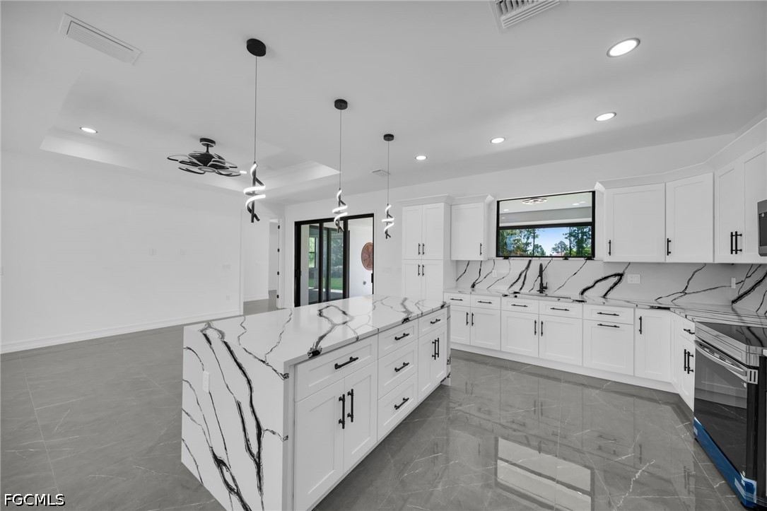 4 Bed Waterfront Home for Sale in Lehigh Acres, photo 12