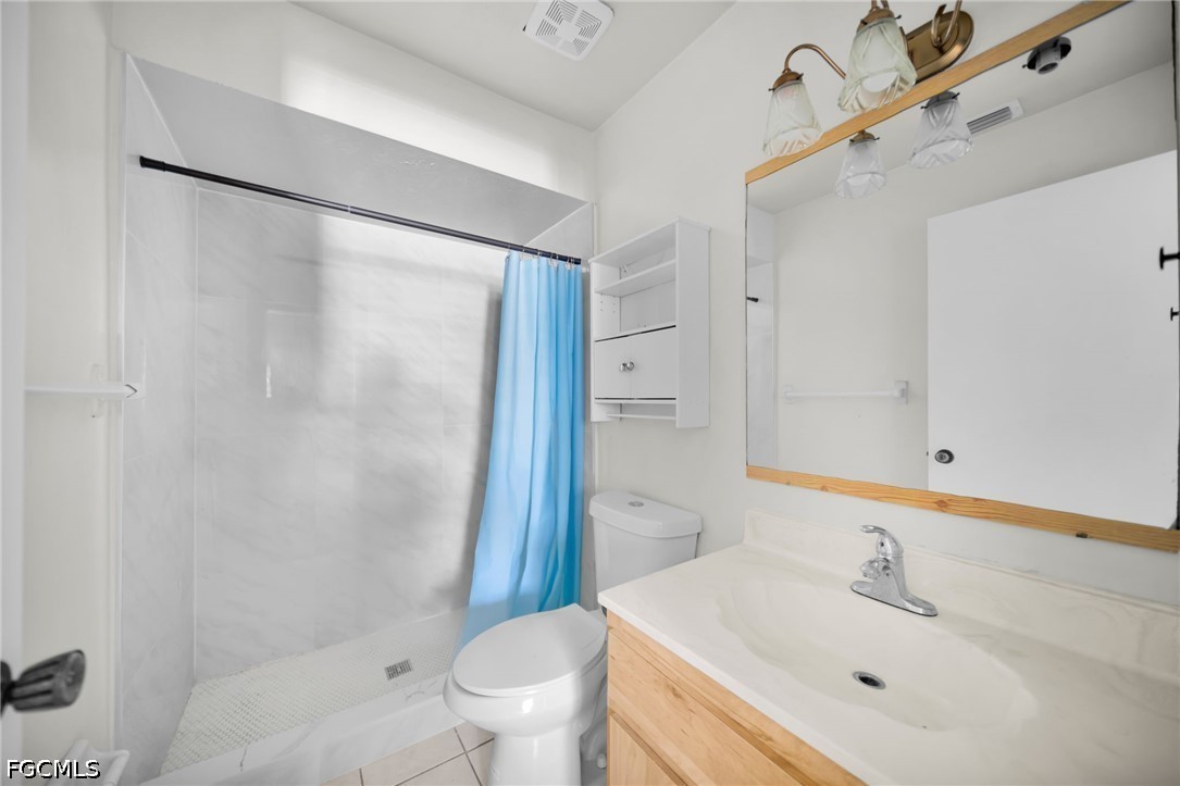 3 Bed Duplex for Sale in Cape Coral, photo 12