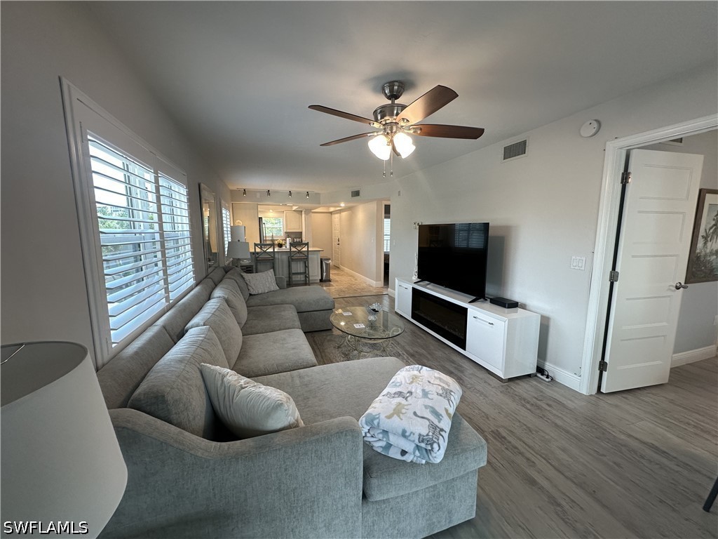 2 Bed Condominium for Sale in Fort Myers Beach, photo 12