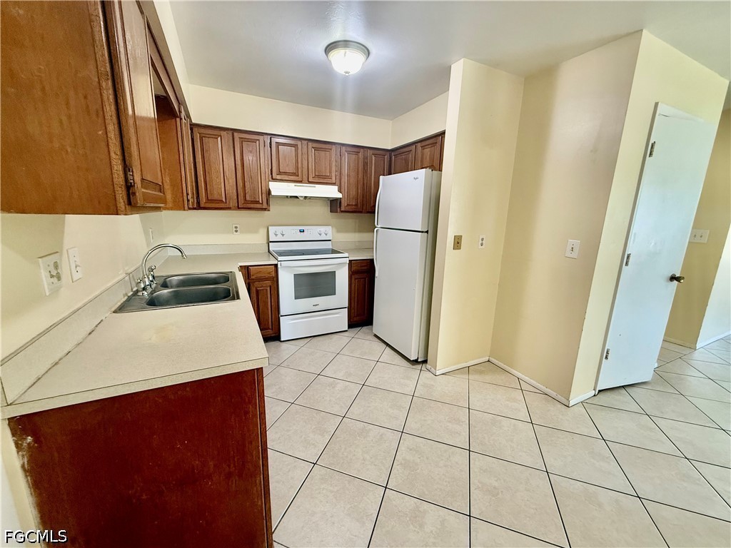 3 Bed SingleFamilyResidence for Sale in Lehigh Acres, photo 12