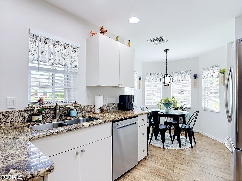 2 Bed SingleFamilyResidence for Sale in North Fort Myers, FL — photo 12