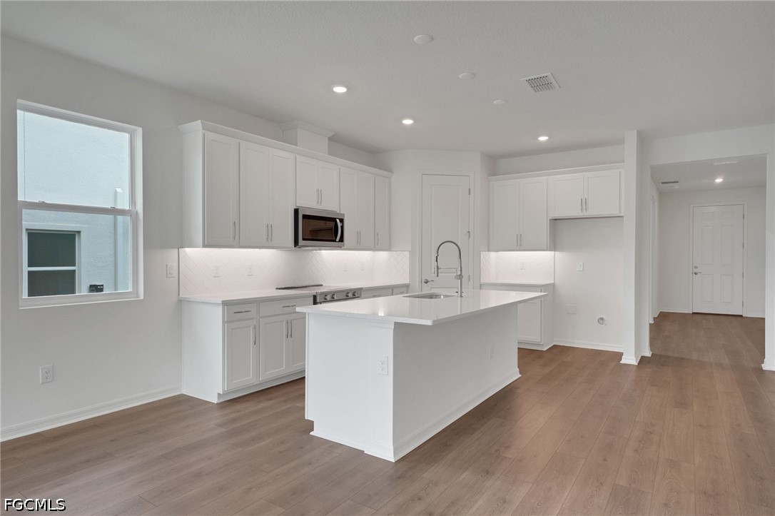4 Bed SingleFamilyResidence for Sale in Turnleaf, photo 12