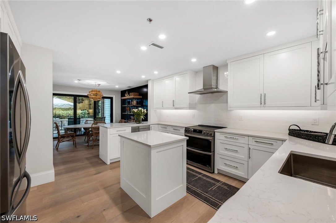 2 Bed Attached for Sale in Naples, FL, $1,600,000 — photo 12