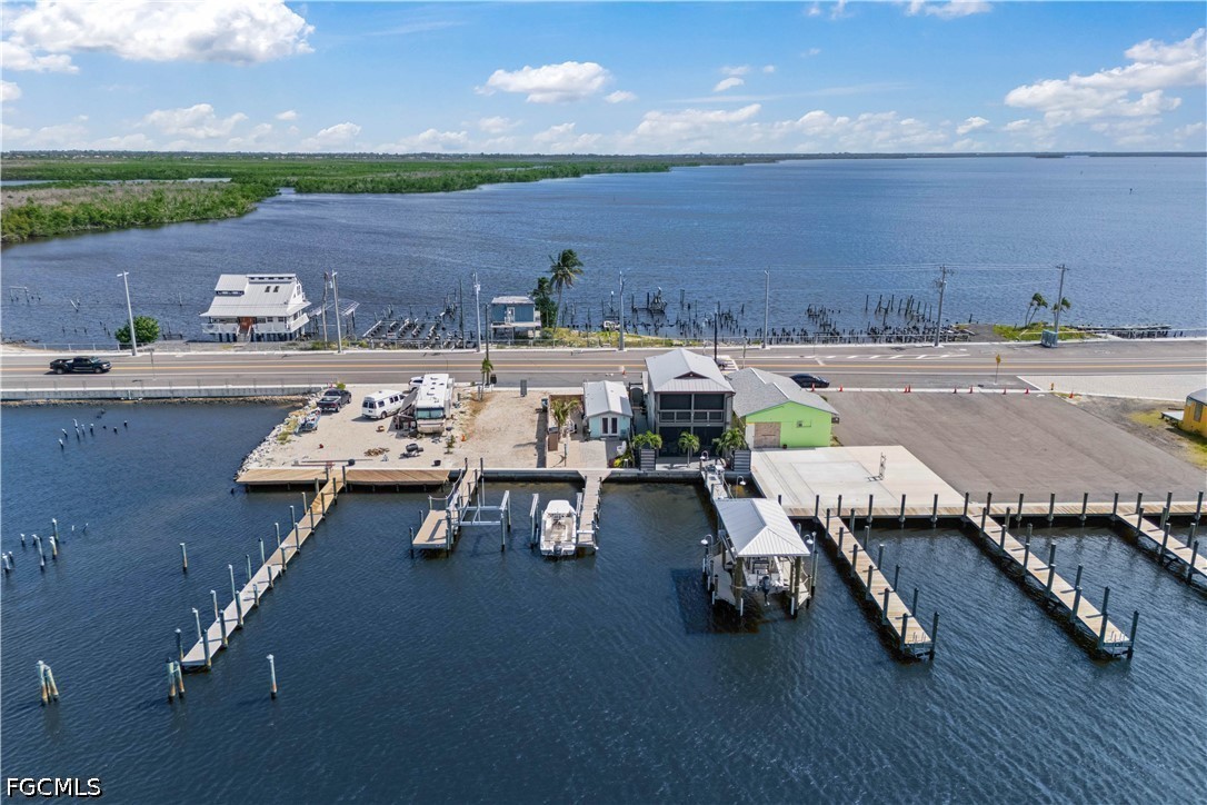 2 Bed Waterfront Home for Sale in Matlacha, FL, $399,900 — photo 12