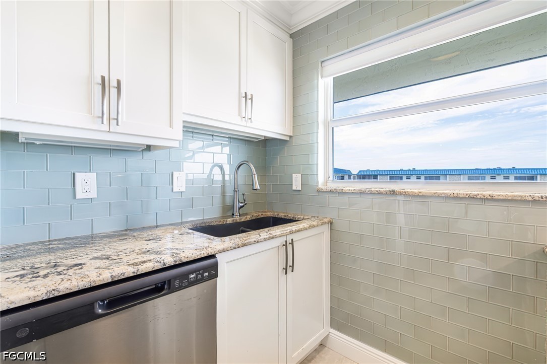 1 Bed Waterfront Home for Sale in Bonita Beach Club, FL — photo 12