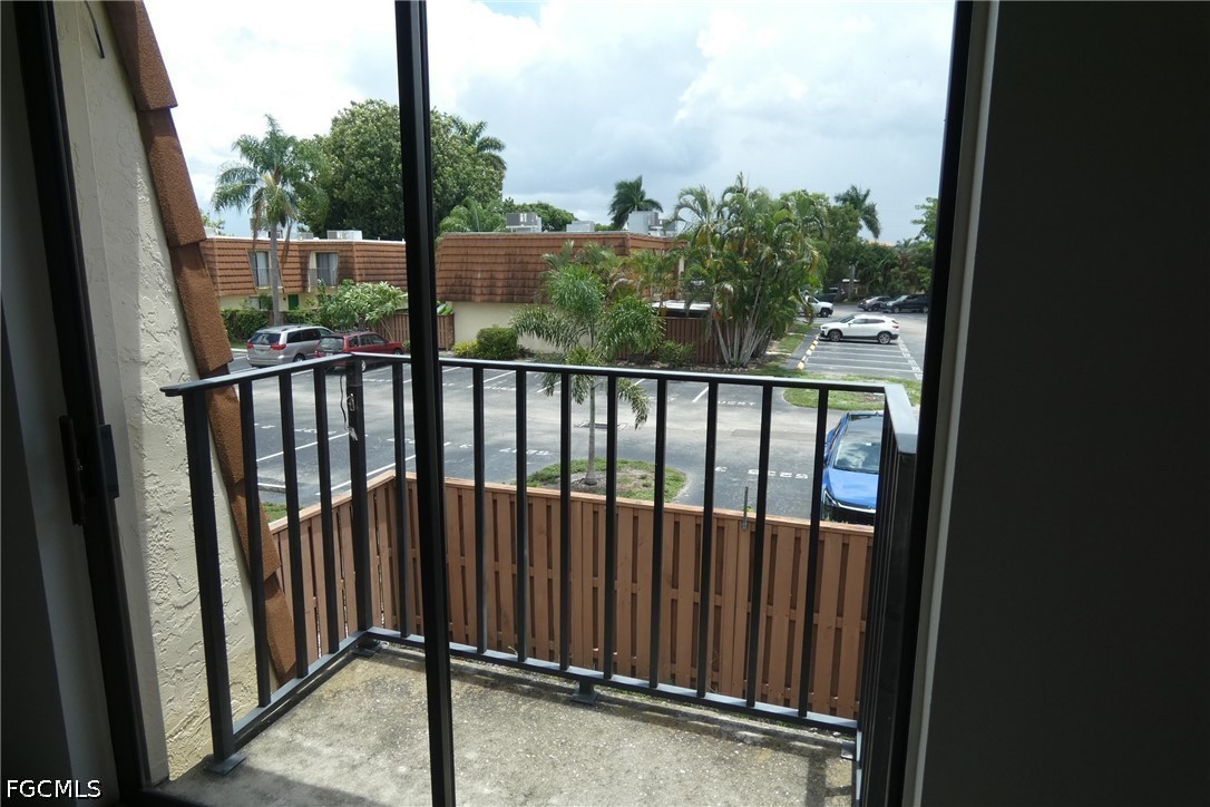 2 Bed Condominium for Sale in Fort Myers, FL, $124,900 — photo 12