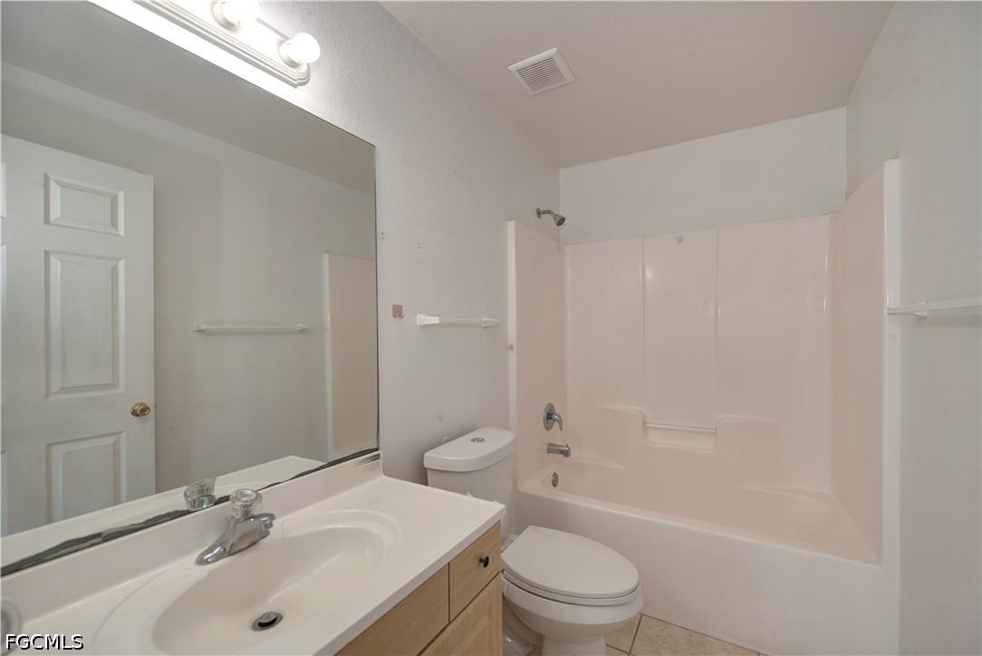 6 Bed Duplex for Sale in Lehigh Acres, FL, $380,000 — photo 12