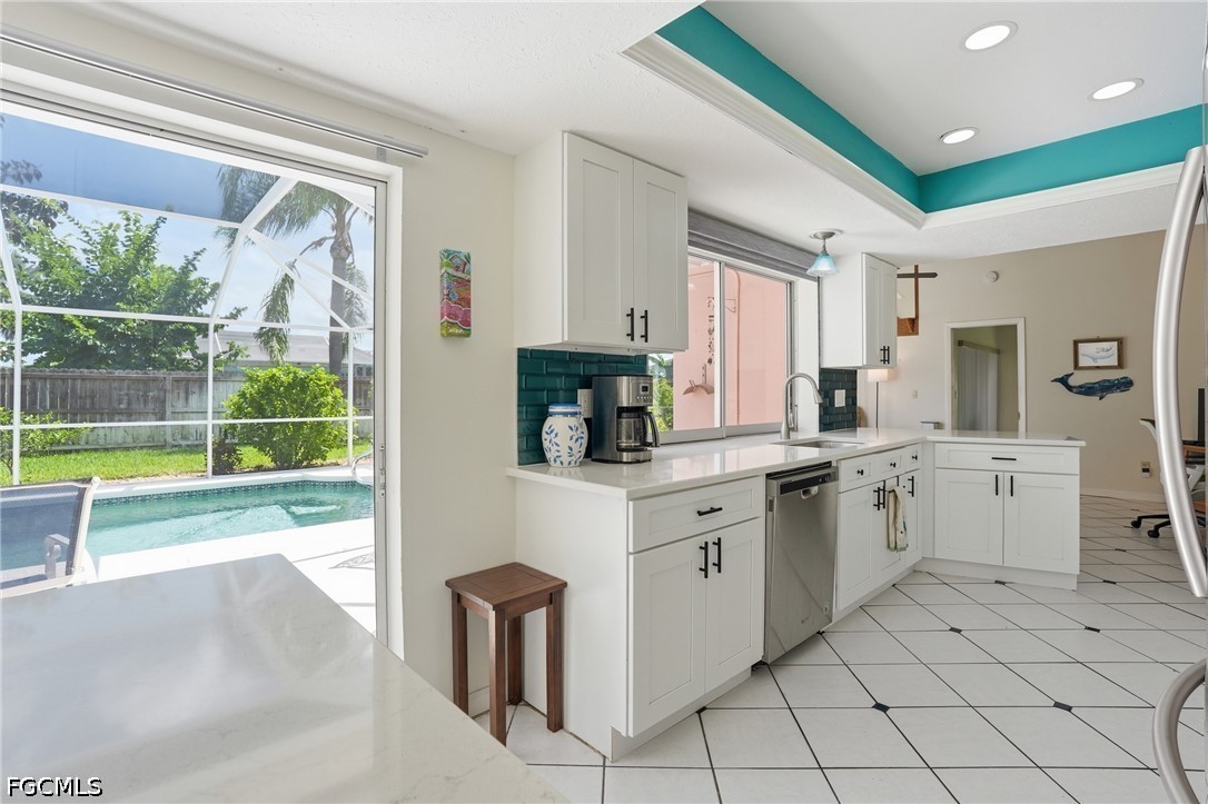 3 Bed Pool Home for Sale in Cape Coral, photo 12