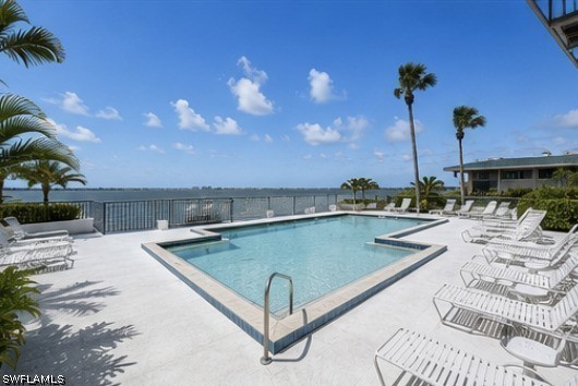 3 Bed Waterfront Home for Sale in North Shore Place, FL — photo 12