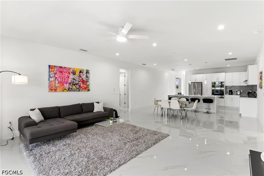 3 Bed Pool Home for Sale in Cape Coral, photo 12