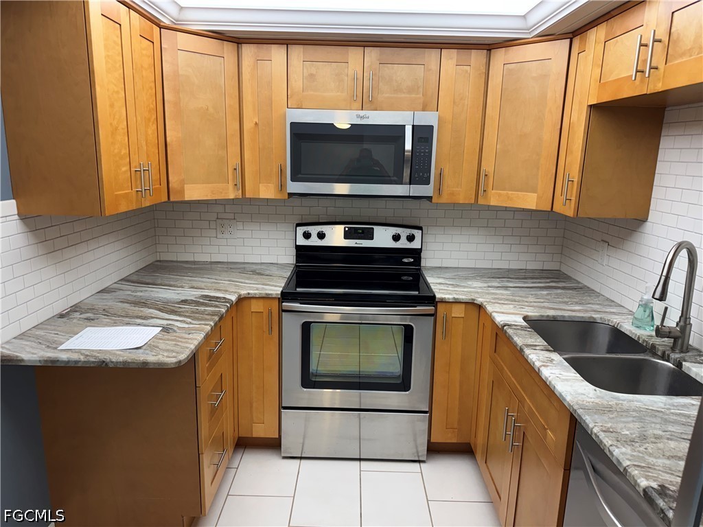 2 Bed Condominium for Sale in Maple Gardens, photo 12