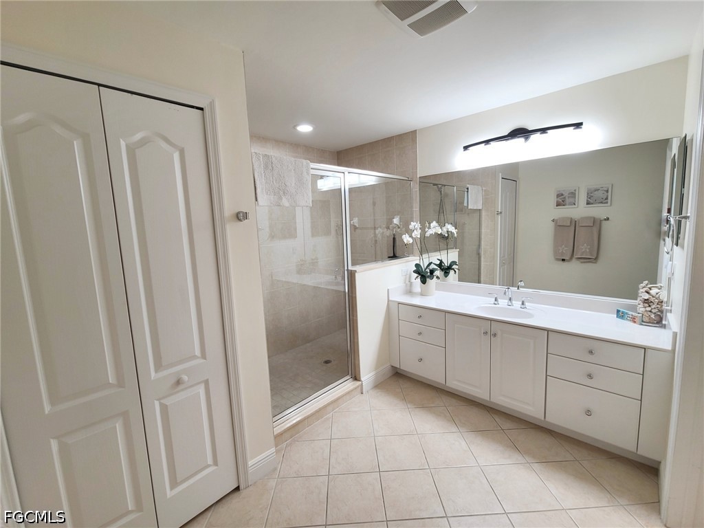 2 Bed Waterfront Home for Sale in Fort Myers, FL, $4,500 — photo 12