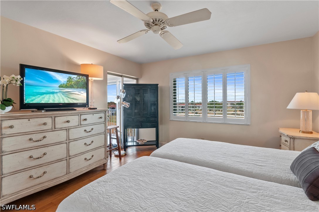 2 Bed Condominium for Sale in Naples, FL, $378,000 — photo 12