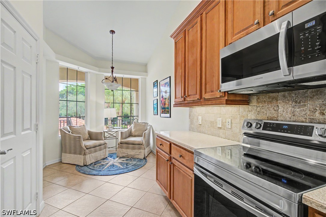 2 Bed Condominium for Sale in Matera, FL, $289,900 — photo 12