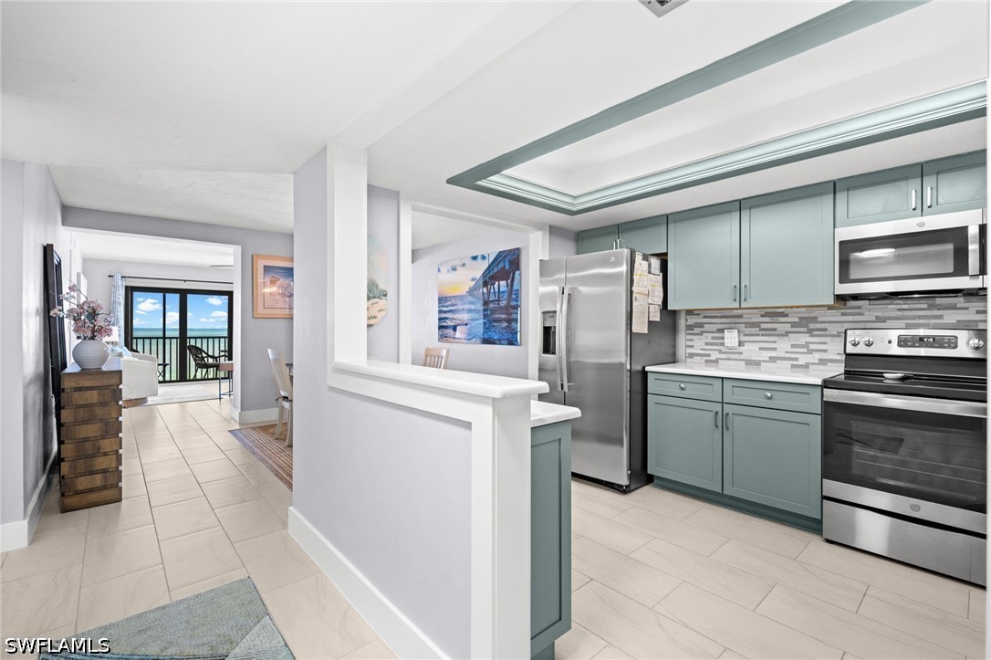2 Bed Waterfront Home for Sale in Island Winds Condo, FL — photo 12