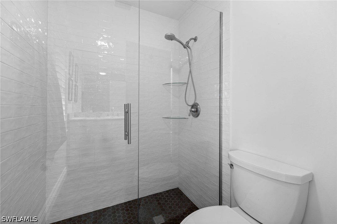 3 Bed Pool Home for Sale in Victoria Park Ii, FL, $879,000 — photo 12